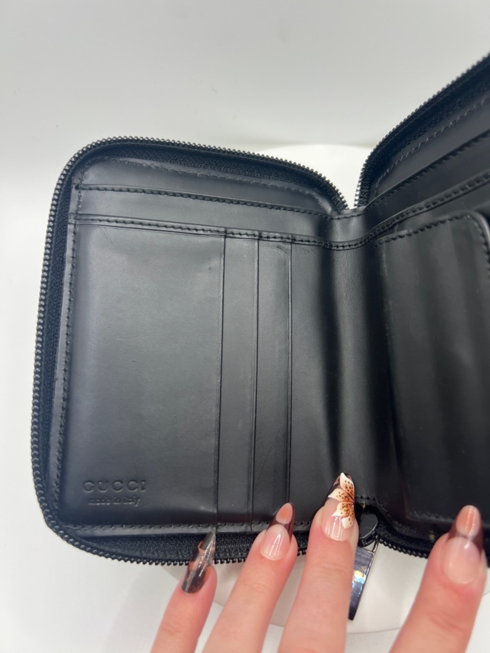 7049. Authentic Gucci Black GG Canvas Zip Around Bifold Wallet. - Picture 9 of 16